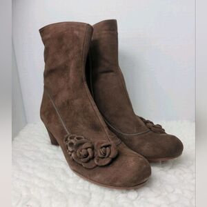 Chie Mihara Womens Ankle Bootie Size 11.5 Side Zip Brown Suede Bow Accent Shoes
